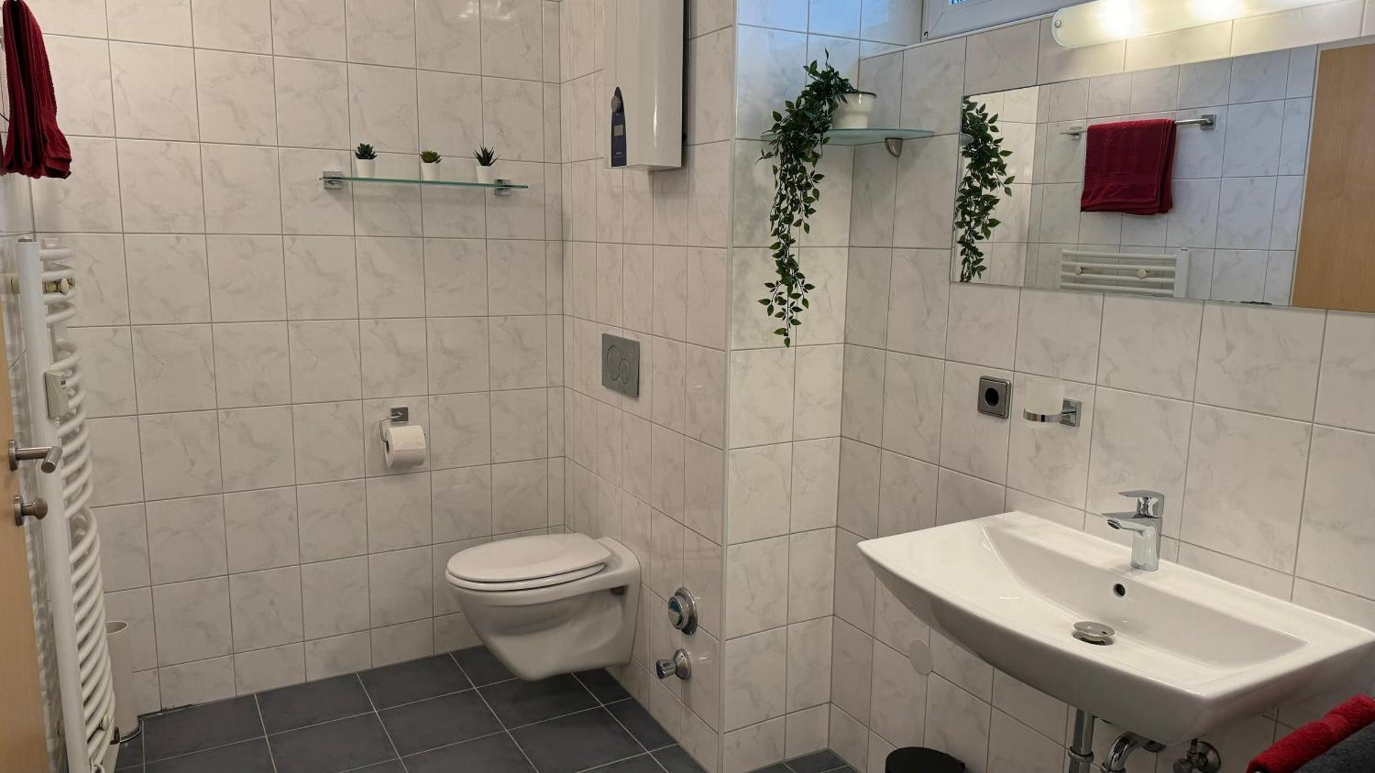 City Apartement Linz Fuer 5 Gaeste Mit Self-Checkin Und Kueche Zewnętrze zdjęcie